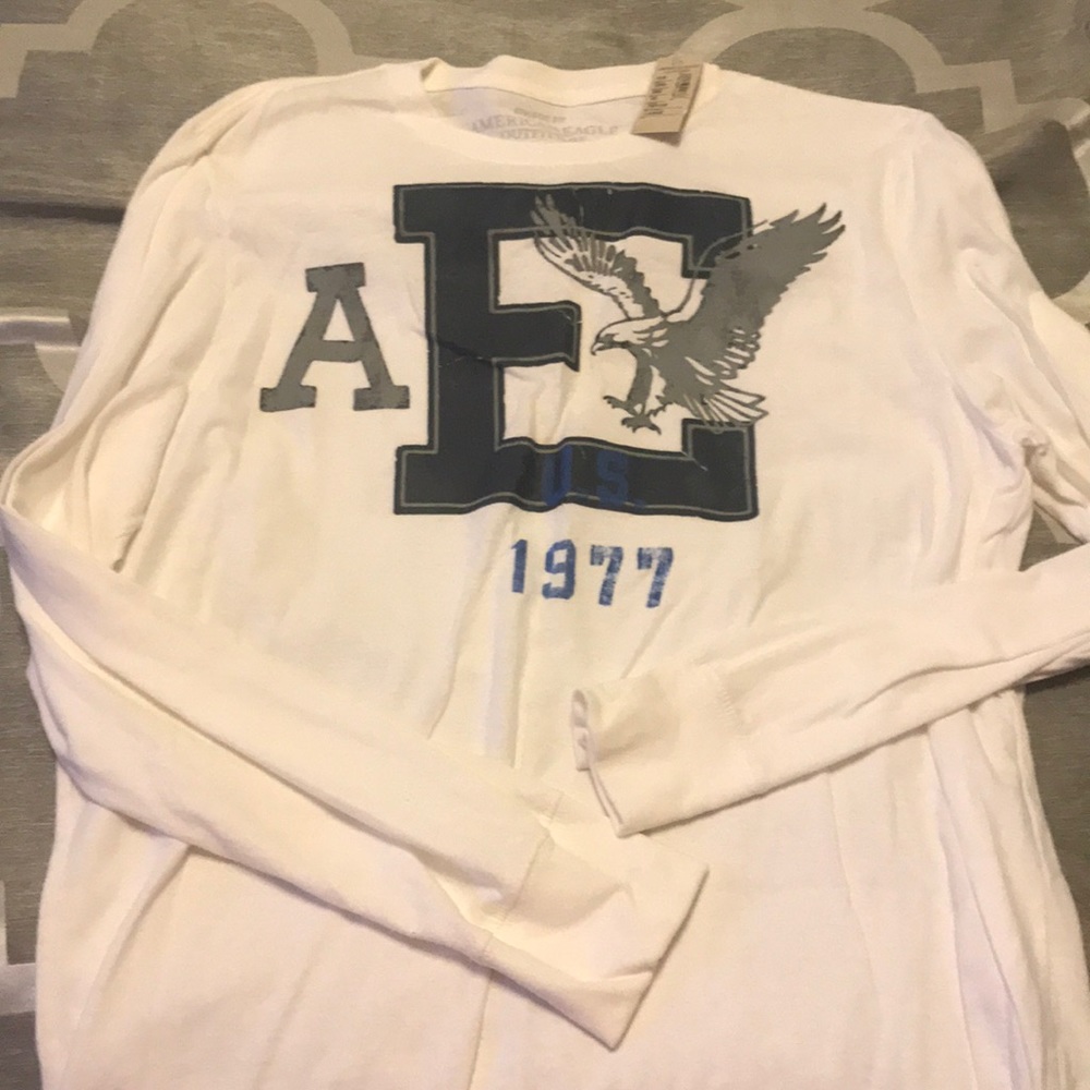 Men’s long sleeve t